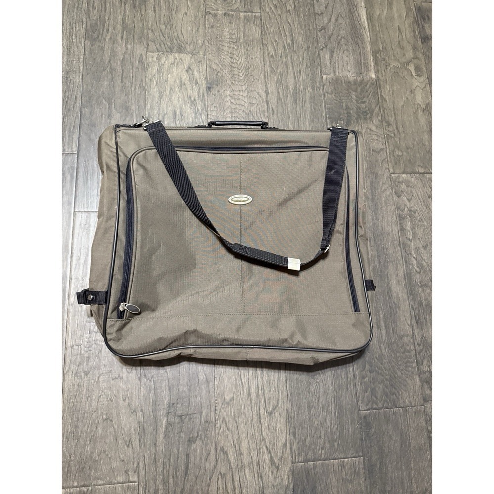 Genuine Eddie Bauer Green Zip Up Garment Suit Storage Luggage Bag